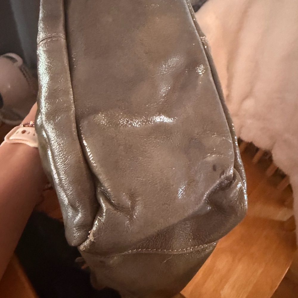 Dooney & Bourke Olive Green Leather Shoulder Bag with Tassel - Rehab handles - Picture 6 of 8